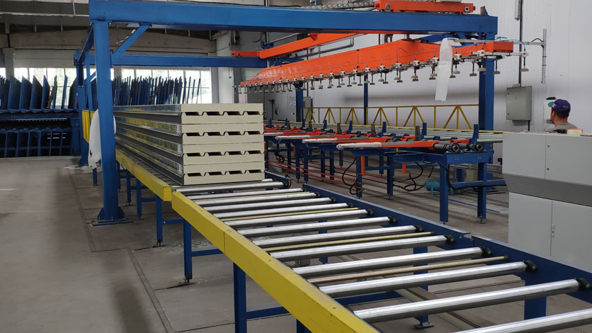 PU & Rockwool Sandwich Panel Line In Ukraine